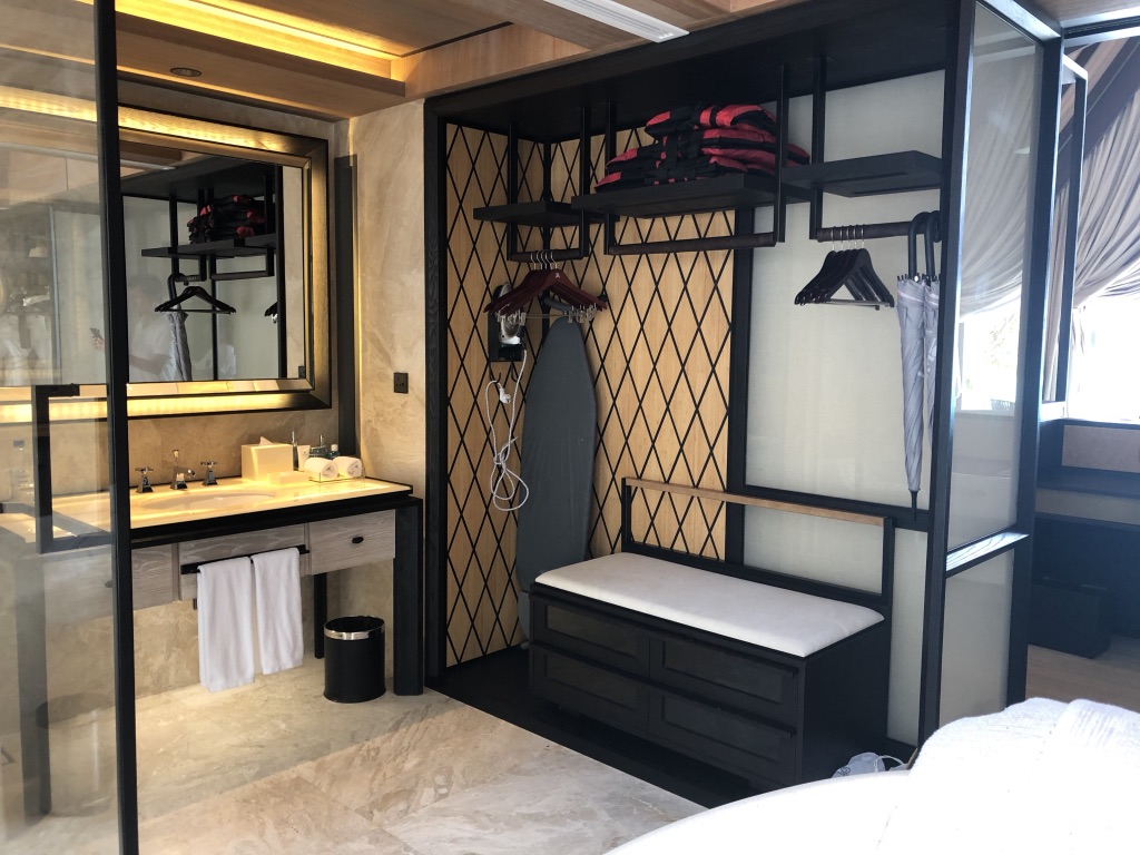 バトラーに聞いた!セントレジス・モルディブ・ヴォンムリ・リゾート 目的別、適した部屋とは? 19 セントレジス・モルディブ・ヴォンムリ・リゾート 部屋 子連れ どこがいい? シュノーケリング プライバシー