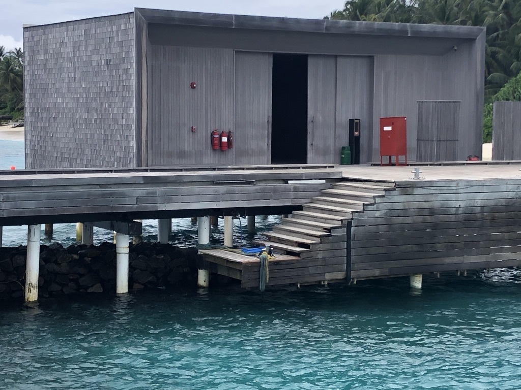 バトラーに聞いた!セントレジス・モルディブ・ヴォンムリ・リゾート 目的別、適した部屋とは? 67 セントレジス・モルディブ・ヴォンムリ・リゾート 部屋 子連れ どこがいい? シュノーケリング プライバシー