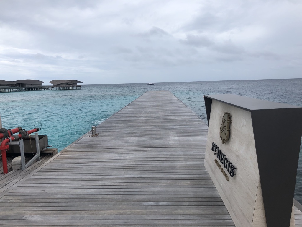 バトラーに聞いた!セントレジス・モルディブ・ヴォンムリ・リゾート 目的別、適した部屋とは? 66 セントレジス・モルディブ・ヴォンムリ・リゾート 部屋 子連れ どこがいい? シュノーケリング プライバシー