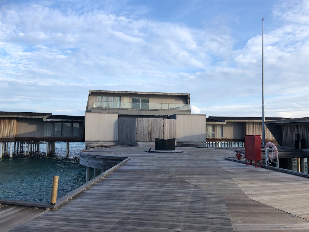 バトラーに聞いた!セントレジス・モルディブ・ヴォンムリ・リゾート 目的別、適した部屋とは? 58 セントレジス・モルディブ・ヴォンムリ・リゾート 部屋 子連れ どこがいい? シュノーケリング プライバシー