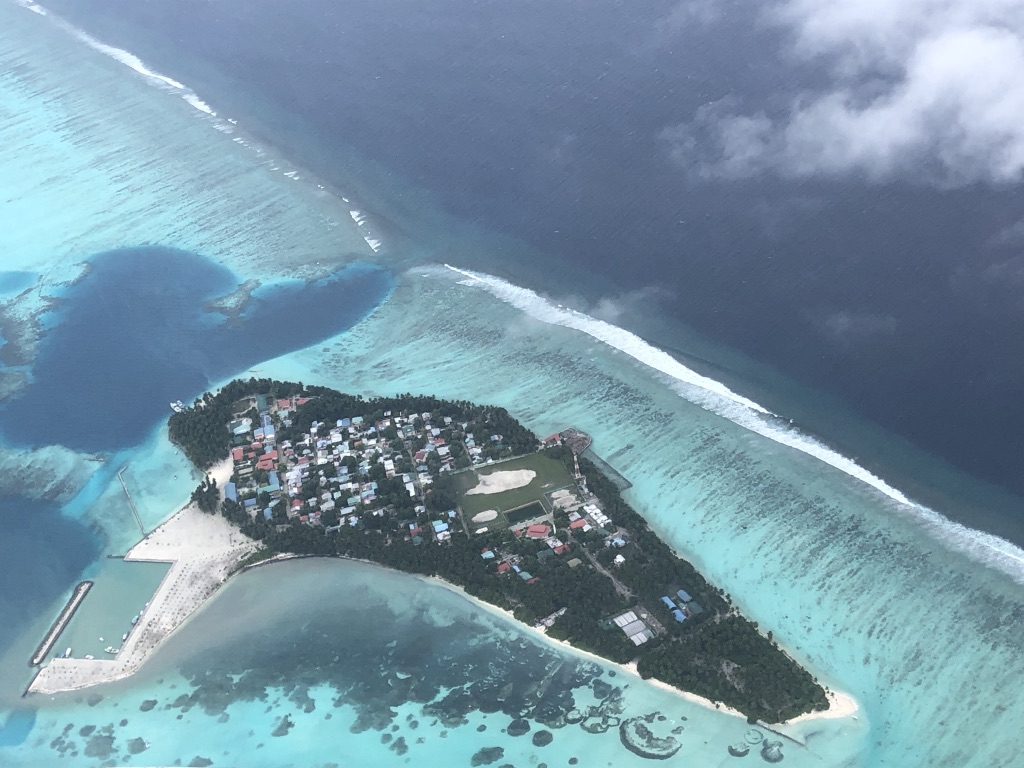 セントレジス・モルディブ・ヴォンムリ・リゾート帰りの水上飛行機の時間は?ラウンジは何時まで利用できる? 8 セントレジス・モルディブ・ヴォンムリ・リゾート チェックアウト 水上飛行機 時間 ラウンジ 利用 飲み物 食べ物 シャワー