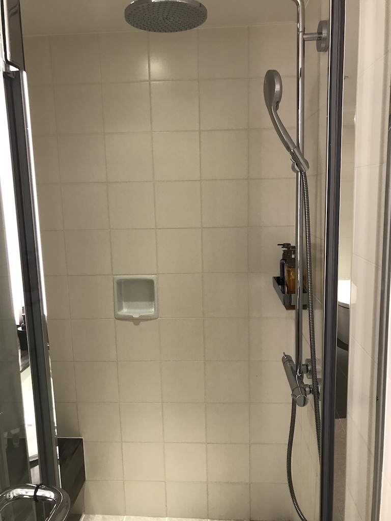 【コートヤード・バイ・マリオット新大阪ステーション】コートヤード・スイート宿泊記☆SPGアメックスの特典を堪能してきました! 24 コートヤード・バイ・マリオット新大阪ステーション コートヤードスイート 宿泊記 SPGアメックス 特典 Courtyard Suite