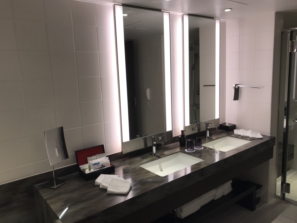 【コートヤード・バイ・マリオット新大阪ステーション】コートヤード・スイート宿泊記☆SPGアメックスの特典を堪能してきました! 22 コートヤード・バイ・マリオット新大阪ステーション コートヤードスイート 宿泊記 SPGアメックス 特典 Courtyard Suite