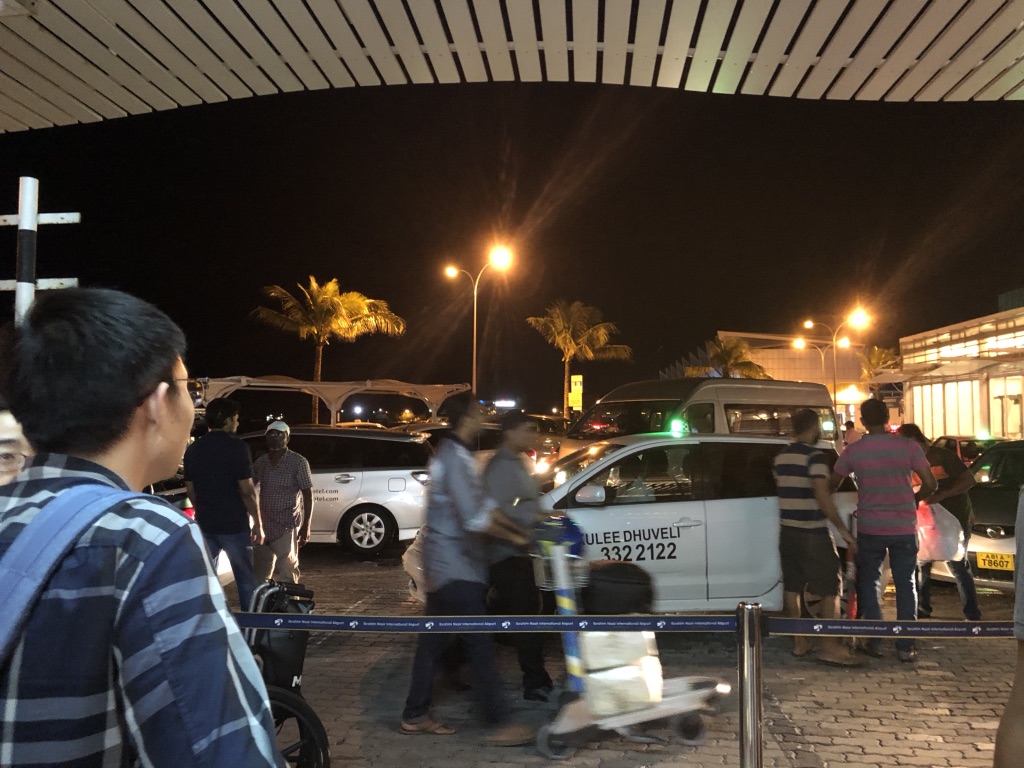 モルディブ　Samann Grand　サマングランド　宿泊記　口コミ　評価　朝食　レイトチェックアウト　周辺観光　無料送迎