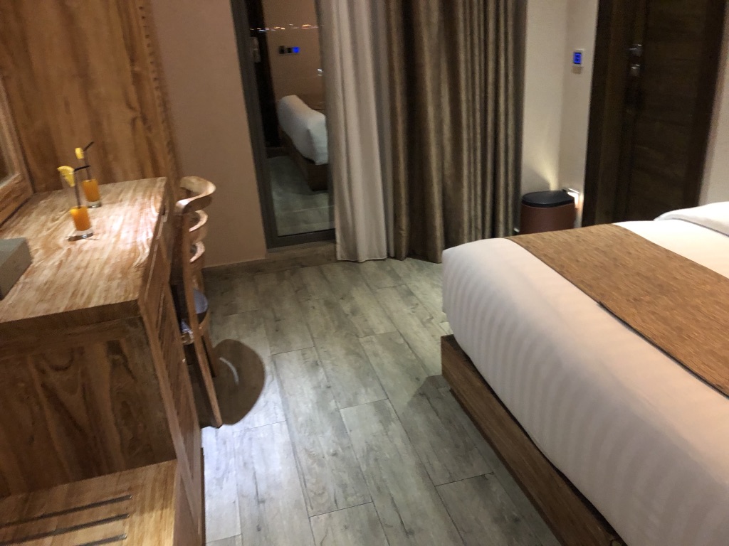 モルディブ　Samann Grand　サマングランド　宿泊記　口コミ　評価　朝食　レイトチェックアウト　周辺観光　無料送迎