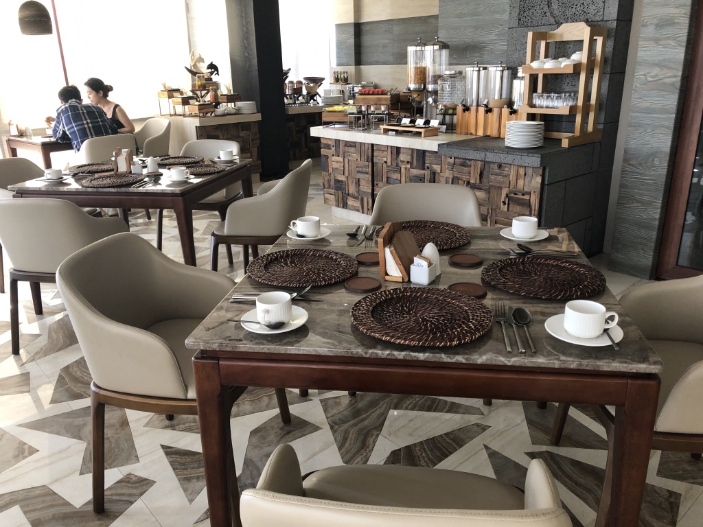 モルディブ　Samann Grand　サマングランド　宿泊記　口コミ　評価　朝食　レイトチェックアウト　周辺観光　無料送迎