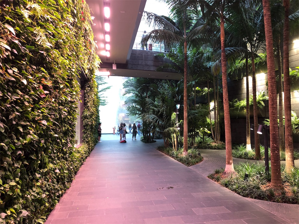 シンガポールチャンギ空港直結大型モールJewel(ジュエル)で買えるバラマキ土産10選 60 シンガポール チャンギ空港直結 大型モール Jewel ジュエル バラマキ 土産 オススメ レストラン タピオカ 人気