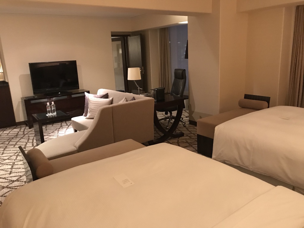 【シェラトン都ホテル大阪】インペリアルスイートに泊まって来ました!SPGアメックスを持ってるとこんなにお得! 12 シェラトン都ホテル大阪 インペリアルスイート 宿泊記 SPGアメックス 特典 アップグレード