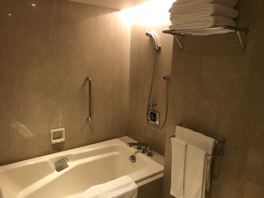 【シェラトン都ホテル大阪】インペリアルスイートに泊まって来ました!SPGアメックスを持ってるとこんなにお得! 20 シェラトン都ホテル大阪 インペリアルスイート 宿泊記 SPGアメックス 特典 アップグレード