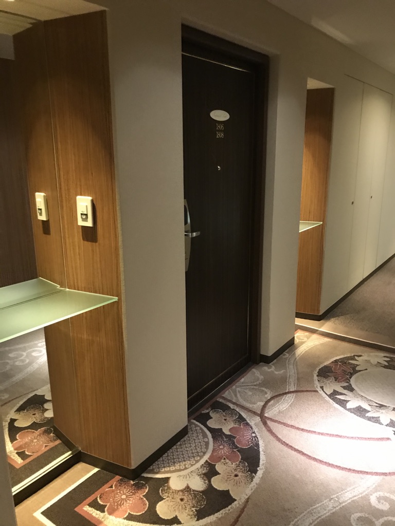 【シェラトン都ホテル大阪】インペリアルスイートに泊まって来ました!SPGアメックスを持ってるとこんなにお得! 2 シェラトン都ホテル大阪 インペリアルスイート 宿泊記 SPGアメックス 特典 アップグレード