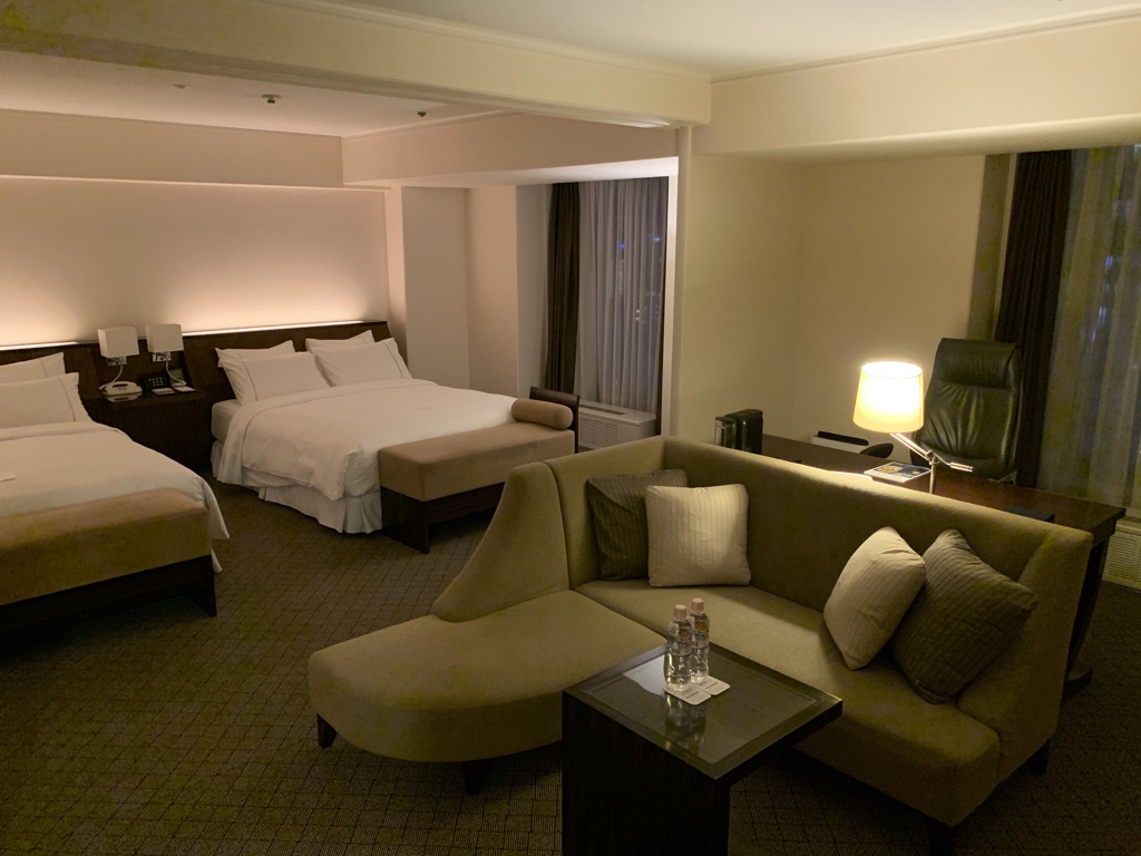 シェラトン都ホテル大阪　プレミアムシェラトンスイート　宿泊記　SPGアメックス　特典　アップグレード