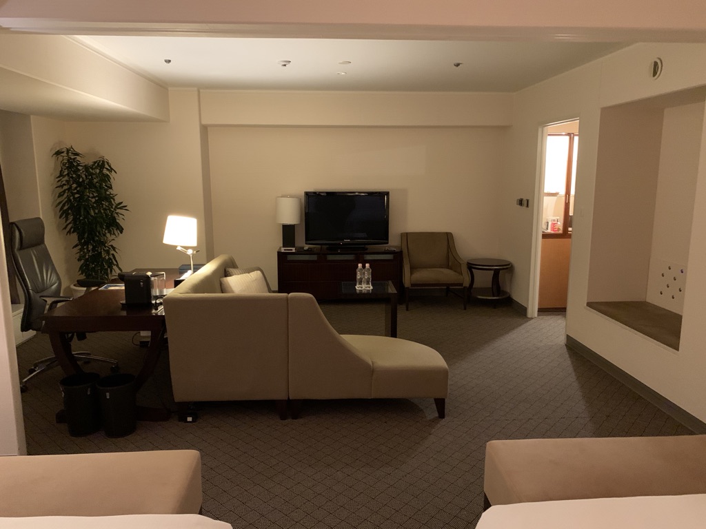 シェラトン都ホテル大阪　プレミアムシェラトンスイート　宿泊記　SPGアメックス　特典　アップグレード