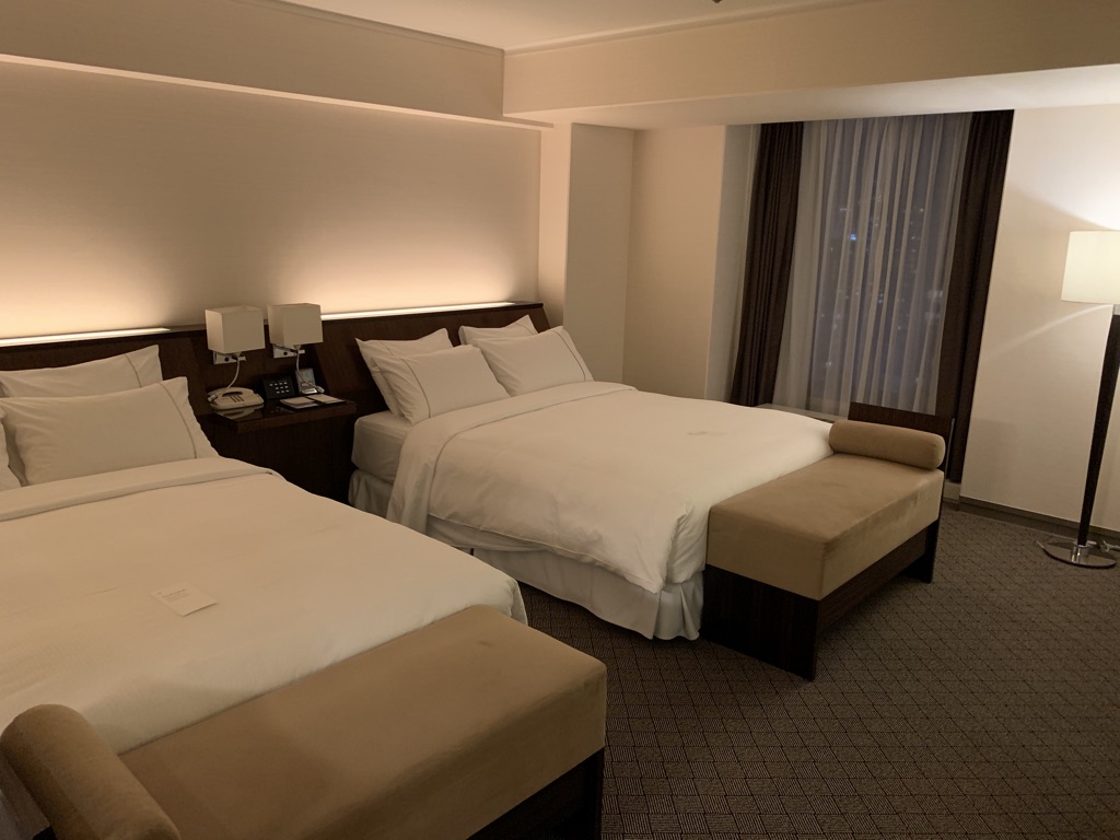 シェラトン都ホテル大阪　プレミアムシェラトンスイート　宿泊記　SPGアメックス　特典　アップグレード