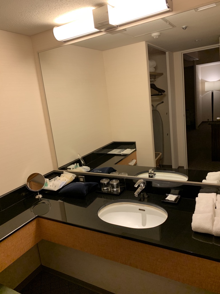 シェラトン都ホテル大阪　プレミアムシェラトンスイート　宿泊記　SPGアメックス　特典　アップグレード