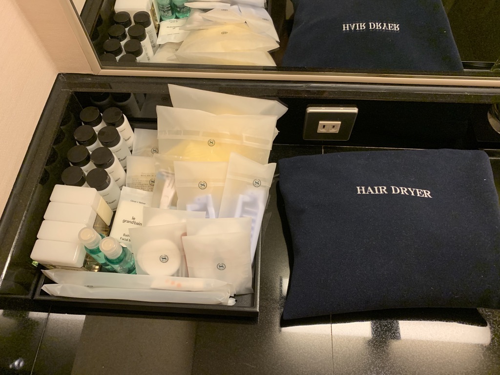 シェラトン都ホテル大阪　プレミアムシェラトンスイート　宿泊記　SPGアメックス　特典　アップグレード