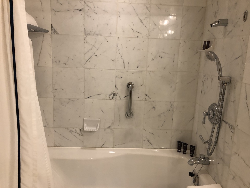 ザ・リッツ・カールトン大阪　クラブスーペリア　宿泊　朝食　ジム　プール　SPGアメックス　特典　無料宿泊　口コミ　レビュー