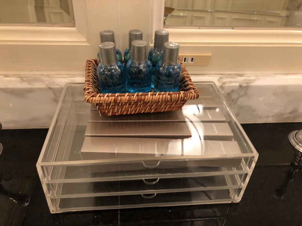 ザ・リッツ・カールトン大阪　クラブスーペリア　宿泊　朝食　ジム　プール　SPGアメックス　特典　無料宿泊　口コミ　レビュー