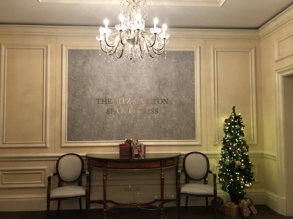 ザ・リッツ・カールトン大阪　クラブスーペリア　宿泊　朝食　ジム　プール　SPGアメックス　特典　無料宿泊　口コミ　レビュー