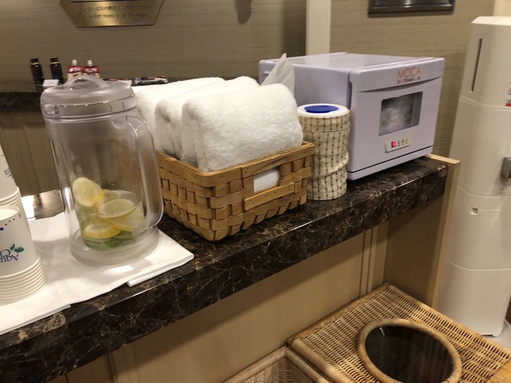 ザ・リッツ・カールトン大阪　クラブスーペリア　宿泊　朝食　ジム　プール　SPGアメックス　特典　無料宿泊　口コミ　レビュー