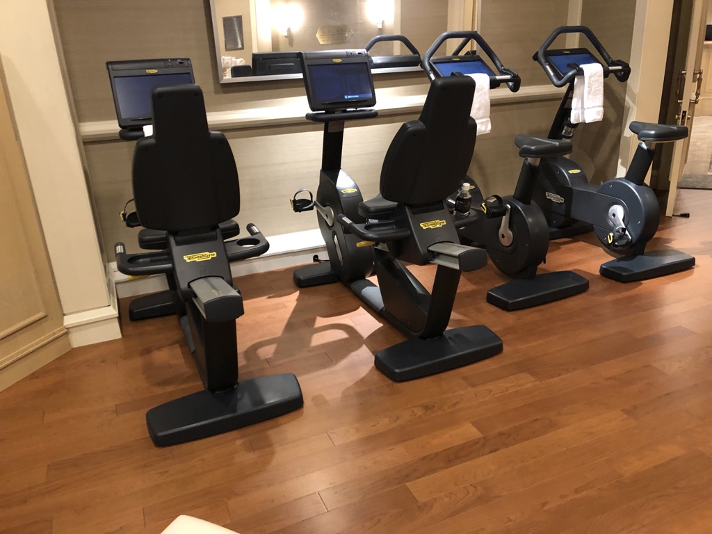 ザ・リッツ・カールトン大阪　クラブスーペリア　宿泊　朝食　ジム　プール　SPGアメックス　特典　無料宿泊　口コミ　レビュー