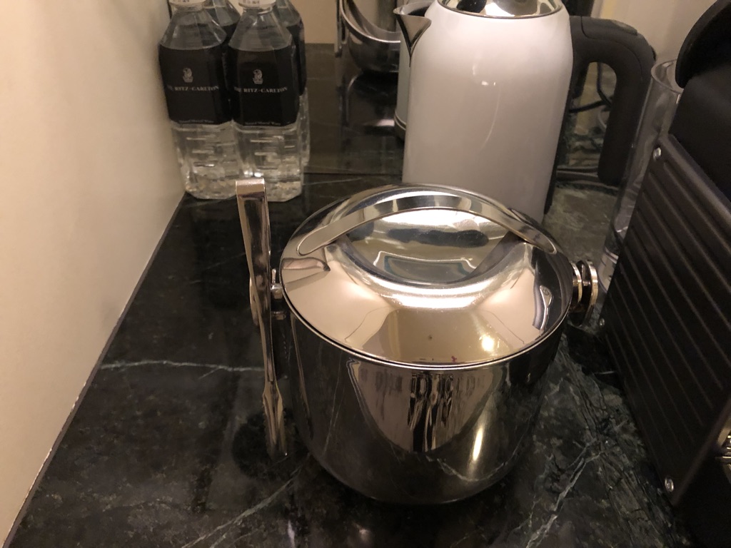 ザ・リッツ・カールトン大阪　クラブスーペリア　宿泊　朝食　ジム　プール　SPGアメックス　特典　無料宿泊　口コミ　レビュー