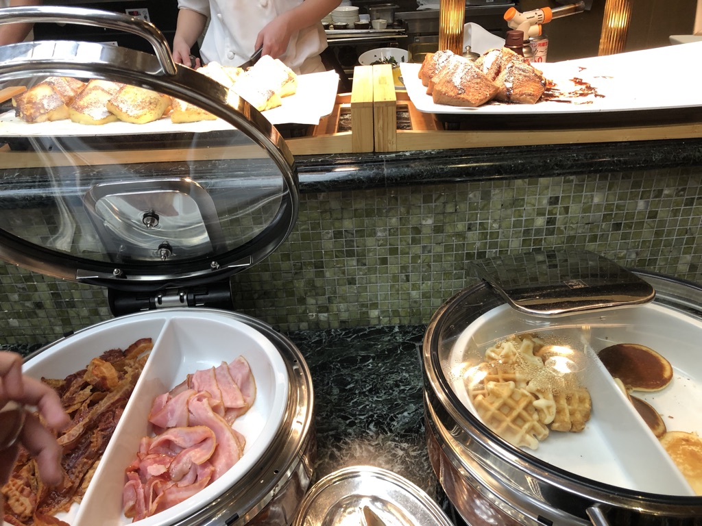 ザ・リッツ・カールトン大阪　クラブスーペリア　宿泊　朝食　ジム　プール　SPGアメックス　特典　無料宿泊　口コミ　レビュー