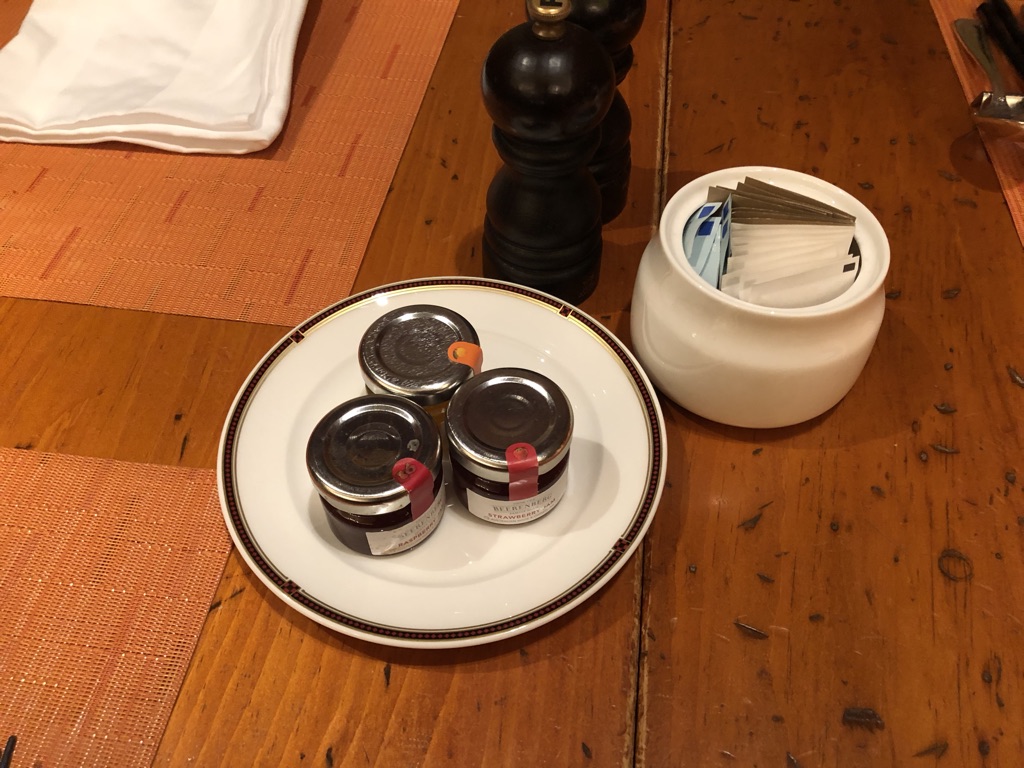 ザ・リッツ・カールトン大阪　クラブスーペリア　宿泊　朝食　ジム　プール　SPGアメックス　特典　無料宿泊　口コミ　レビュー