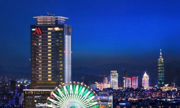 SPGアメックス　所持した感想　スイートナイトアワード　チタン会員　ぶっちゃけ