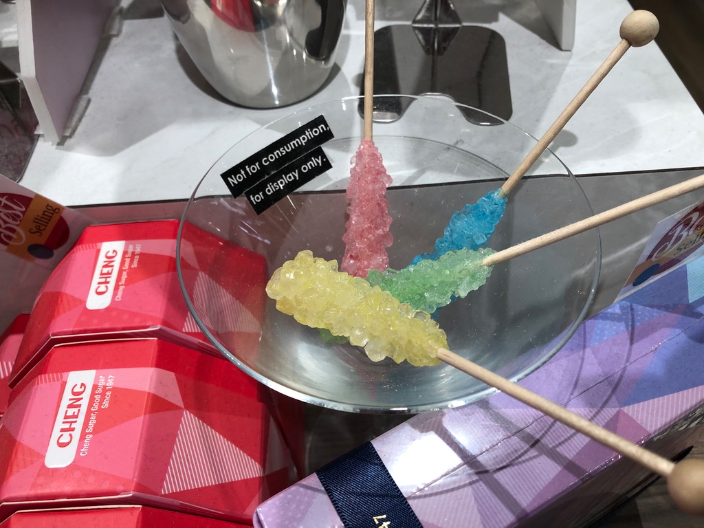 シンガポール チャンギ空港直結 大型モール Jewel ジュエル バラマキ 土産 オススメ レストラン タピオカ 人気 20200116175906