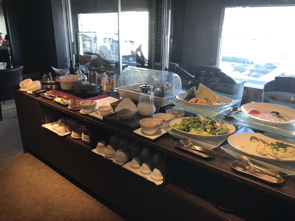 神戸シェラトンホテル＆タワーズ プリファードフロ ア宿泊記 SPGアメックス 朝食　クラブラウンジ　口コミ　レビュー