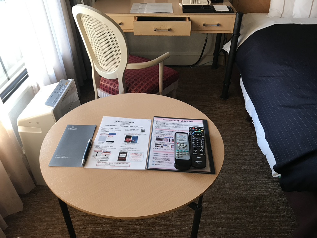 神戸シェラトンホテル＆タワーズ プリファードフロ ア宿泊記 SPGアメックス 朝食　クラブラウンジ　口コミ　レビュー