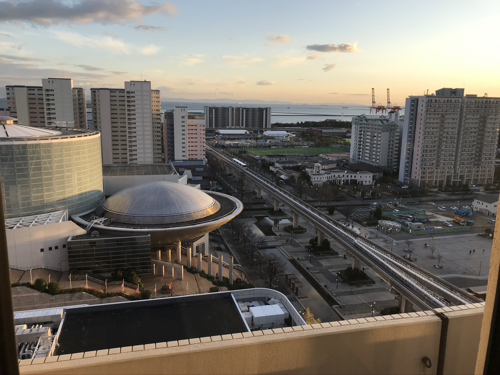 神戸シェラトンホテル＆タワーズ プリファードフロ ア宿泊記 SPGアメックス 朝食　クラブラウンジ　口コミ　レビュー