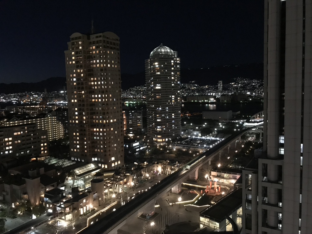 神戸シェラトンホテル＆タワーズ プリファードフロ ア宿泊記 SPGアメックス 朝食　クラブラウンジ　口コミ　レビュー