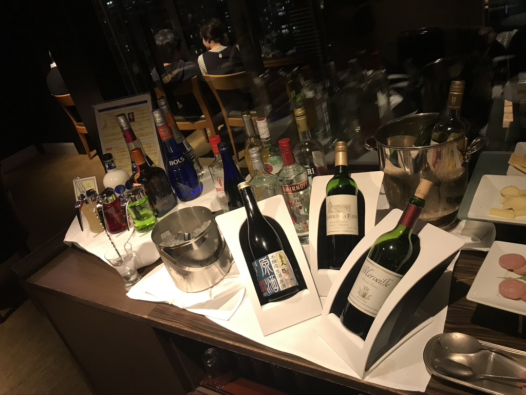 神戸シェラトンホテル＆タワーズ プリファードフロ ア宿泊記 SPGアメックス 朝食　クラブラウンジ　口コミ　レビュー