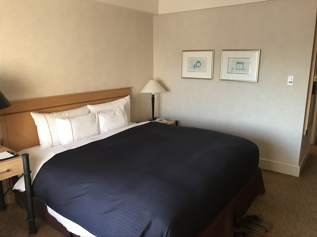 神戸シェラトンホテル＆タワーズ プリファードフロ ア宿泊記 SPGアメックス 朝食　クラブラウンジ　口コミ　レビュー