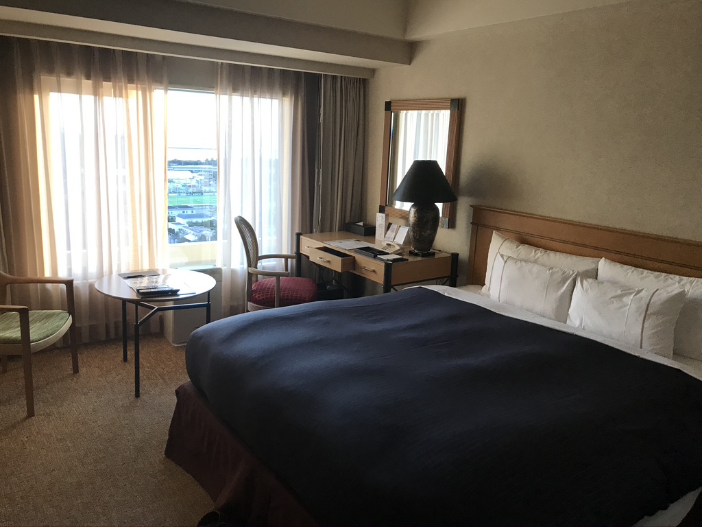 神戸シェラトンホテル＆タワーズ プリファードフロ ア宿泊記 SPGアメックス 朝食　クラブラウンジ　口コミ　レビュー