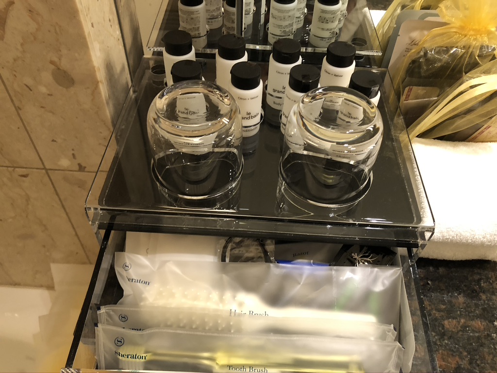 神戸シェラトンホテル＆タワーズ　プリファードフロアデラックスツインルーム　朝食　クラブラウンジ　宿泊記　口コミ　レビュー　SPGアメックス　特典　子供添い寝無料