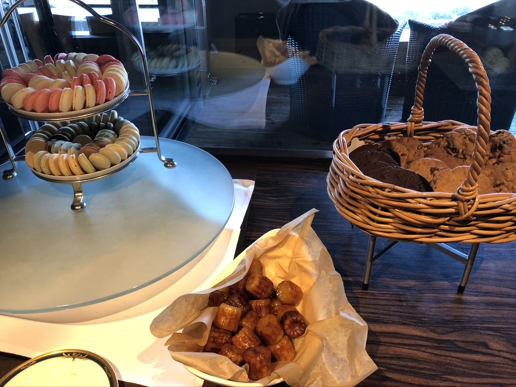 神戸シェラトンホテル＆タワーズ　プリファードフロアデラックスツインルーム　朝食　クラブラウンジ　宿泊記　口コミ　レビュー　SPGアメックス　特典　子供添い寝無料