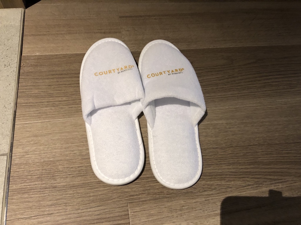 【コートヤード・バイ・マリオット大阪本町】コラボレーションツイン宿泊記☆コートヤード新大阪とコートヤード本町ならどっちがいい?追記:コロナ禍の朝食BOXなど 12 コートヤード・バイ・マリオット大阪本町 コラボレーションツイン 大阪チェンジ 口コミ 宿泊記 コートヤード新大阪 コートヤード本町 どっち