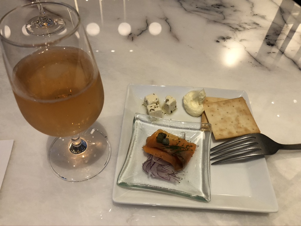 【コートヤード・バイ・マリオット大阪本町】コラボレーションツイン宿泊記☆コートヤード新大阪とコートヤード本町ならどっちがいい?追記:コロナ禍の朝食BOXなど 51 コートヤード・バイ・マリオット大阪本町 コラボレーションツイン 大阪チェンジ 口コミ 宿泊記 コートヤード新大阪 コートヤード本町 どっち