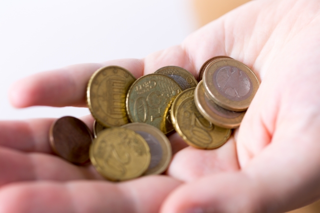 海外旅行　チップ　いくら　相場　いつ渡す　チップが必要な国　いらない国　体験談