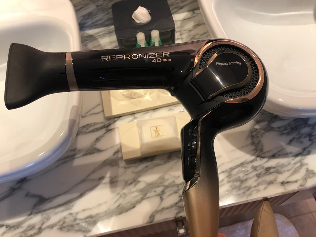 ウェスティン都ホテル京都　ラグジュアリースイート平安京ビュー　SPGアメックス　新型コロナウイルス対策　luxury　suite　COVID-19 ラウンジ　朝食