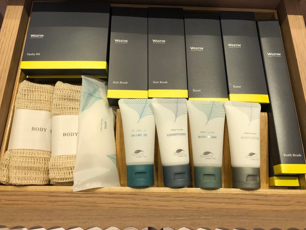 ウェスティン都ホテル京都　ラグジュアリースイート平安京ビュー　SPGアメックス　新型コロナウイルス対策　luxury　suite　COVID-19 ラウンジ　朝食