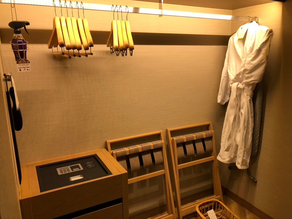 ウェスティン都ホテル京都　ラグジュアリースイート平安京ビュー　SPGアメックス　新型コロナウイルス対策　luxury　suite　COVID-19 ラウンジ　朝食