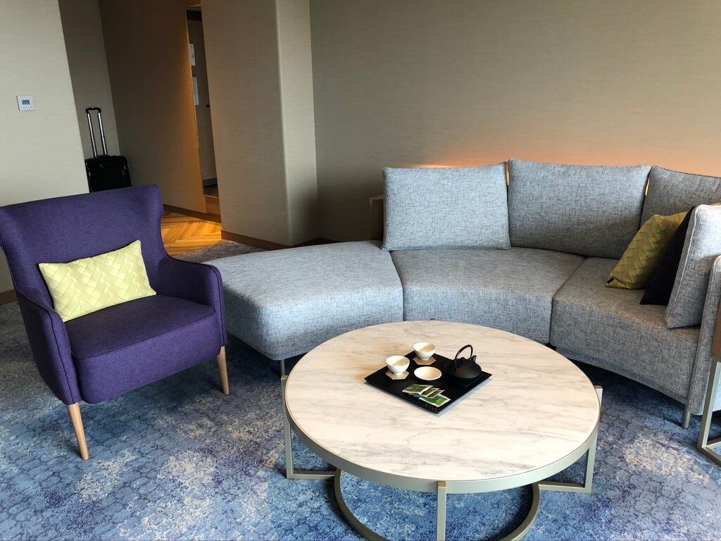 ウェスティン都ホテル京都　ラグジュアリースイート平安京ビュー　SPGアメックス　新型コロナウイルス対策　luxury　suite　COVID-19 ラウンジ　朝食