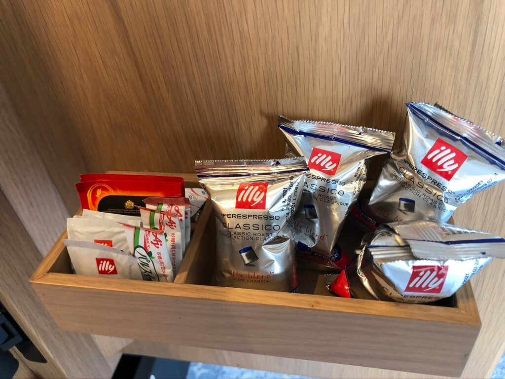 ウェスティン都ホテル京都　ラグジュアリースイート平安京ビュー　SPGアメックス　新型コロナウイルス対策　luxury　suite　COVID-19 ラウンジ　朝食