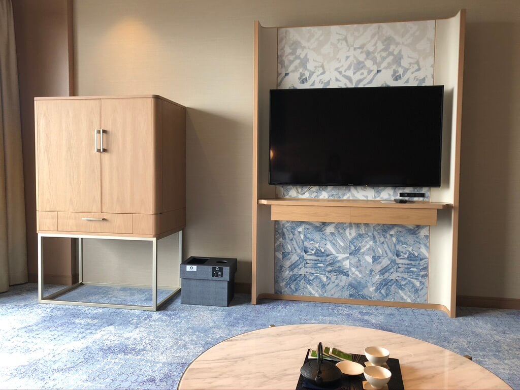 ウェスティン都ホテル京都　ラグジュアリースイート平安京ビュー　SPGアメックス　新型コロナウイルス対策　luxury　suite　COVID-19 ラウンジ　朝食