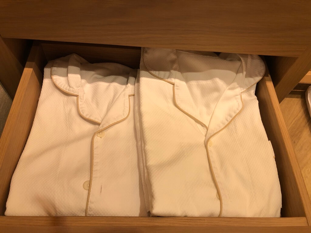 ウェスティン都ホテル京都　ラグジュアリースイート平安京ビュー　SPGアメックス　新型コロナウイルス対策　luxury　suite　COVID-19 ラウンジ　朝食