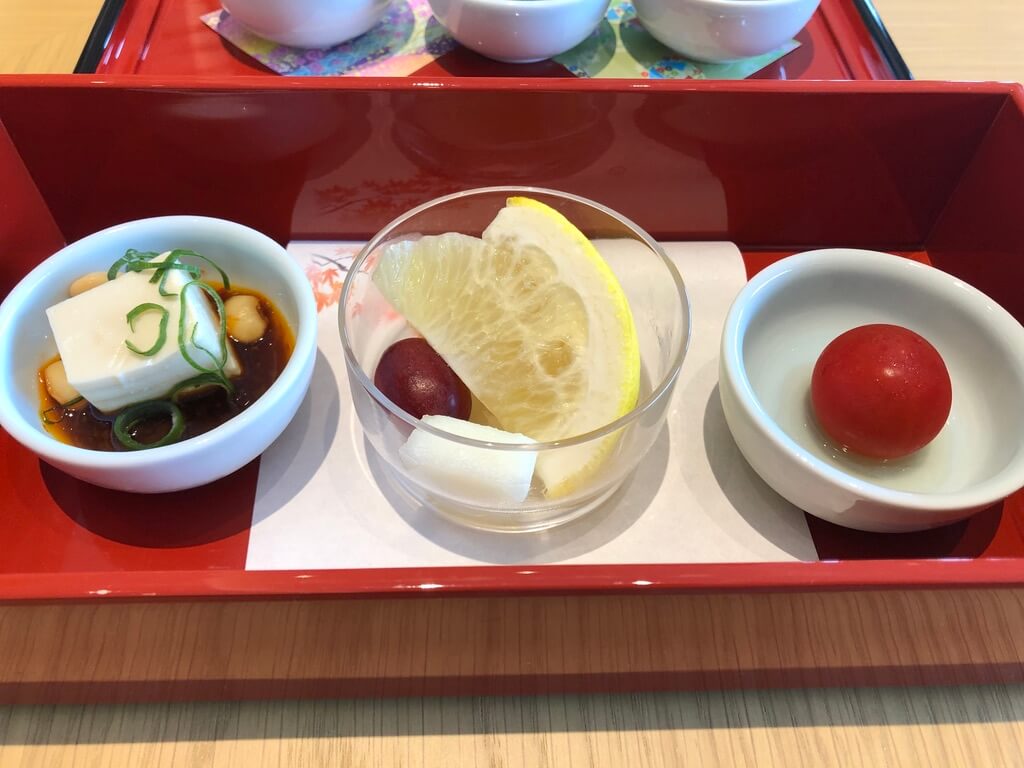 ウェスティン都ホテル京都　ラグジュアリースイート平安京ビュー　SPGアメックス　新型コロナウイルス対策　luxury　suite　COVID-19 ラウンジ　朝食