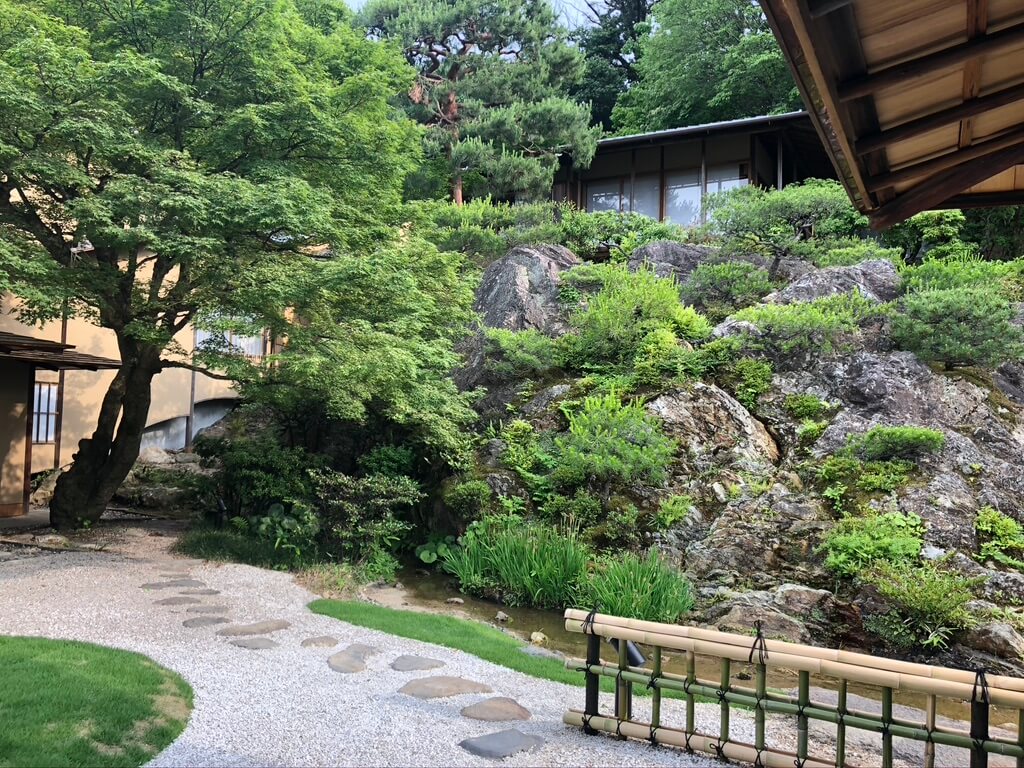 ウェスティン都ホテル京都　ラグジュアリースイート平安京ビュー　SPGアメックス　新型コロナウイルス対策　luxury　suite　COVID-19 ラウンジ　朝食